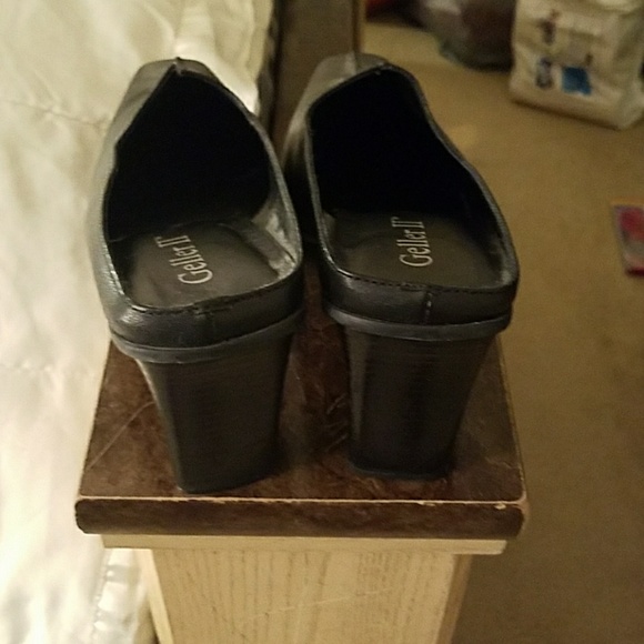 Geller II Heels - Picture 3 of 3